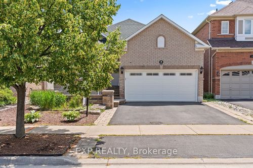225 Ellis Cres, Milton, ON, L9T6B5 | Card Image