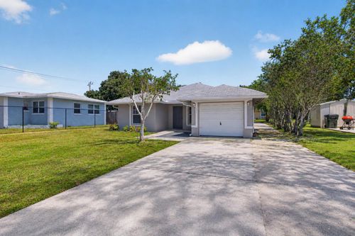 351 Nw 8th Ave, Delray Beach, FL, 33444-2752 | Card Image