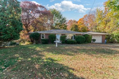 275 Chestnut Hill Avenue, House other with 2 bedrooms, 1 bathrooms and null parking in Waterbury CT | Image 2