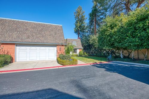 2806 W Kensington Ln, Fresno, CA, 93711 | Card Image