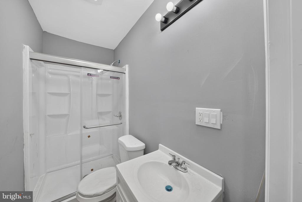Residential in TRENTON 4