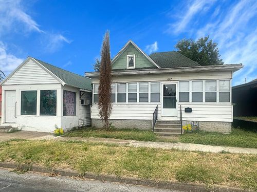 617 E Broadway St, Monett, MO, 65708-2144 | Card Image