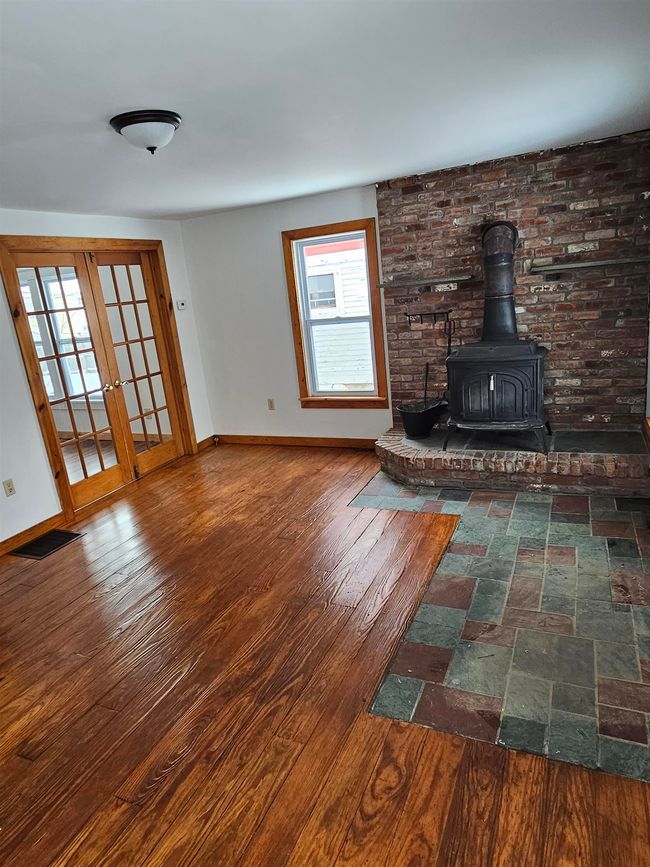 109 Charles St, House other with 3 bedrooms, 2 bathrooms and null parking in Bennington VT | Image 9