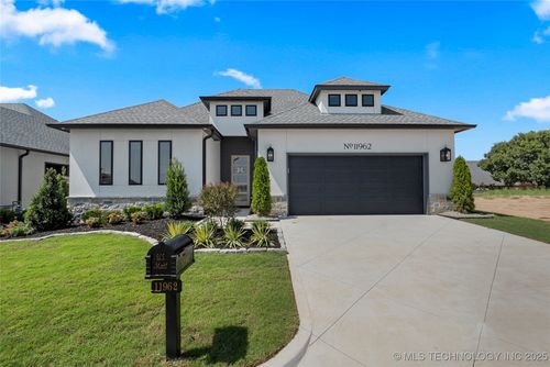 11962 S 94th East Ave, Bixby, OK, 74008-2199 | Card Image