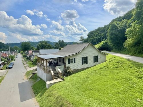 245 Frank St, Paintsville, KY, 41240-1173 | Card Image