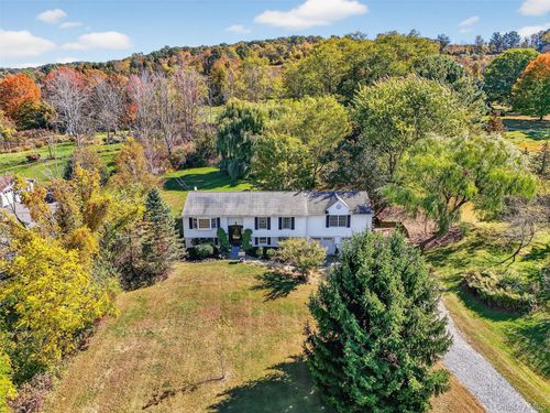 672 Waterbury Hill Rd, Lagrangeville, NY, 12540-5330 | Card Image