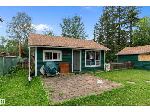 211 2 Ave, Ma Me O Beach, AB, T0C1X0 | Card Image