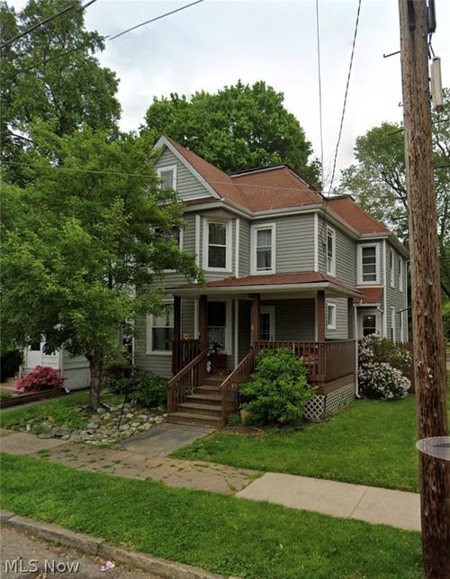 64 10th Street Se, Massillon, OH, 44646 | Card Image