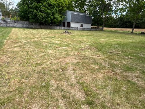 4031 Tank Farm Rd, Emmaus, PA, 18049-5334 | Card Image