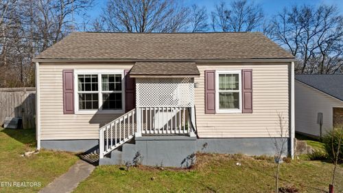 830 Foch St, Maryville, TN, 37801 | Card Image