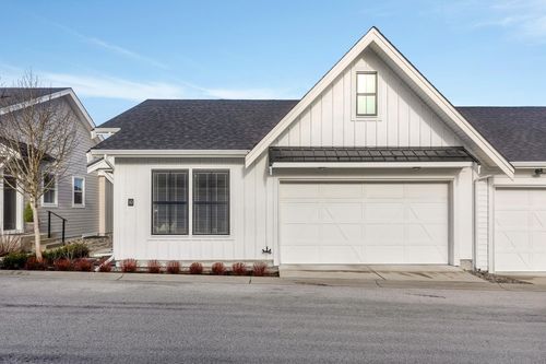 10-5528 148 St, Surrey, BC, V3S3B4 | Card Image