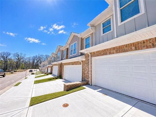 2586 Mills Commons Dr, Decatur, GA, 30034 | Card Image