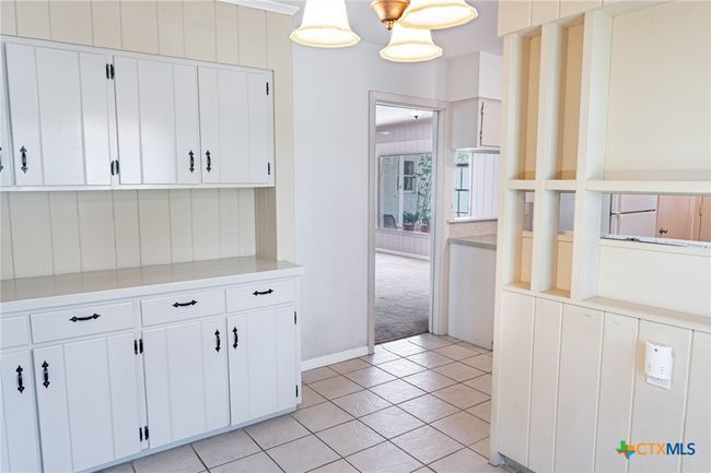 1307 N Main St, House other with 3 bedrooms, 2 bathrooms and null parking in Victoria TX | Image 10