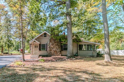 1283 Henn Hyde Rd Ne, Warren, OH, 44484-1224 | Card Image