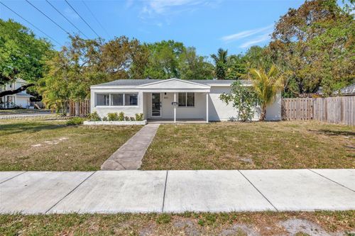 843 Sw 20th St, Fort Lauderdale, FL, 33315-2011 | Card Image