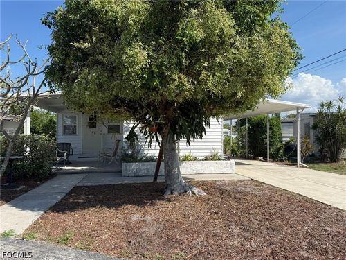 120 Lantern Pl, NORTH FORT MYERS, FL, 33917-6514 | Card Image