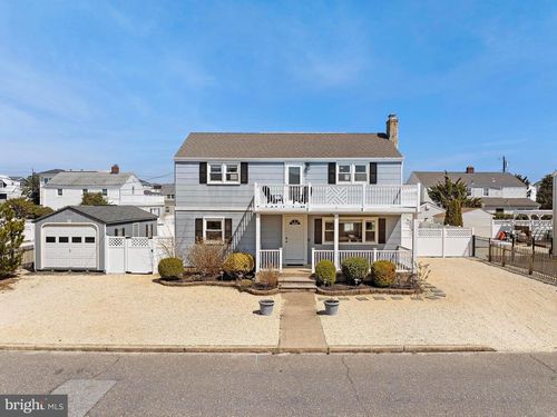 15 E Colorado Ave, LONG BEACH TOWNSHIP, NJ, 08008-6205 | Card Image