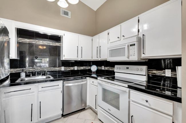 5855 Se Mitzi Ln, House other with 2 bedrooms, 2 bathrooms and null parking in Stuart FL | Image 14