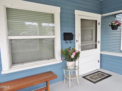 916 E Santa Paula St, Santa Paula, CA, 93060-2153 | Card Image