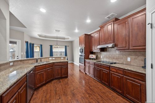 169 Westheim Dr, Castroville, TX, 78009-2759 | Card Image