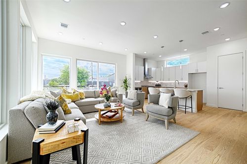 101-4739 Gretna St, Dallas, TX, 75207-5309 | Card Image