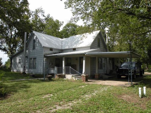512 N Greenwood Ave, Severy, KS, 67137-9417 | Card Image