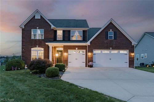 7944 Megan Meadow Dr, Hudson, OH, 44236-4534 | Card Image