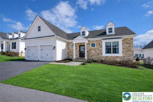 4459 Old Saucon Rd, Bethlehem, PA, 18015-8705 | Card Image