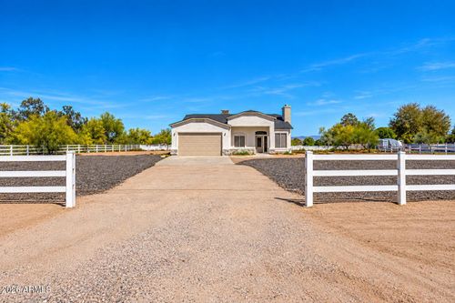 19218 E Hunt Hwy, Queen Creek, AZ, 85142-9517 | Card Image