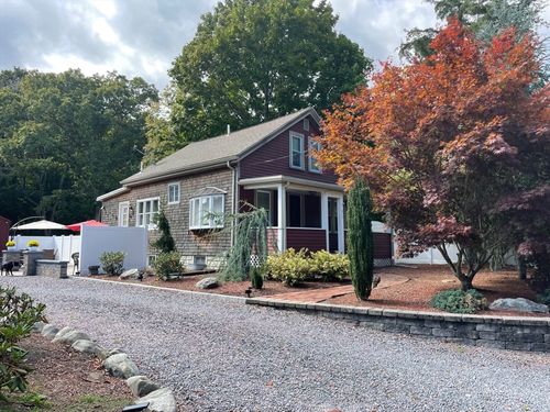 317 Old Center St, Middleboro, MA, 02346-1429 | Card Image