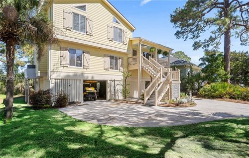 3 Ocean Marsh Ln, Saint Helena Island, SC, 29920-5002 | Card Image