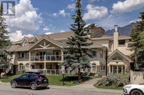 204-441 Marten St, Banff, AB, T1L1B6 | Card Image