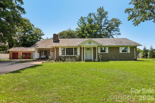 1153 Airport Rd, Flat Rock, NC, 28731-4726 | Card Image