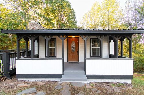 250 Nottingham Way Ne, Fairmount, GA, 30139-3627 | Card Image