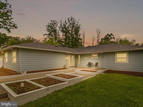801 2nd St, Herndon, VA, 20170-3268 | Card Image