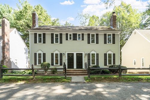 413-413 Wellman Ave, North Chelmsford, MA, 01863-1364 | Card Image