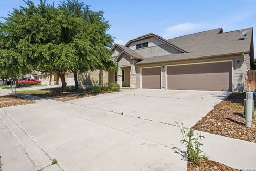 821 Wall St, New Braunfels, TX, 78130-3923 | Card Image