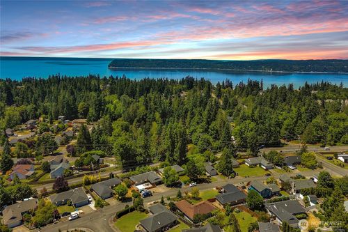 8851 48th Place W, Mukilteo, WA, 98275 | Card Image
