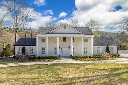 26 Pebble Beach Dr, Little Rock, AR, 72212-2805 | Card Image