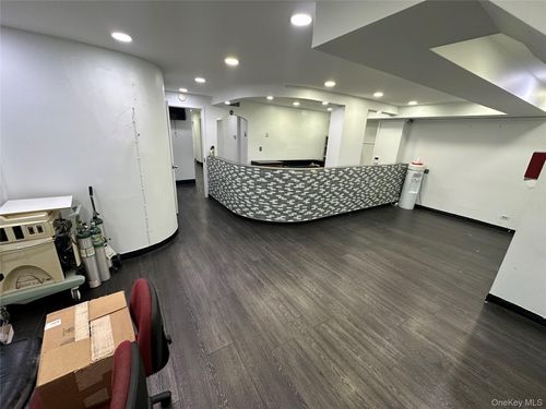 10-711 Seagirt Ave, Far Rockaway, NY, 11691 | Card Image