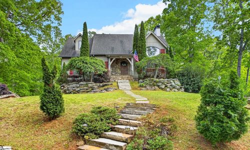 364 Old Highway 25, Travelers Rest, SC, 29690-9385 | Card Image