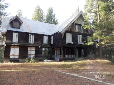 1020 Miracle Lane, Home with 20 bedrooms, 16 bathrooms and 20 parking in McCall ID | Image 1