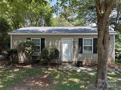 4412 Fair St, Charlotte, NC, 28208-2319 | Card Image