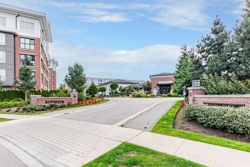 b120-8150 207 St, Langley, BC, V2Y4J3 | Card Image