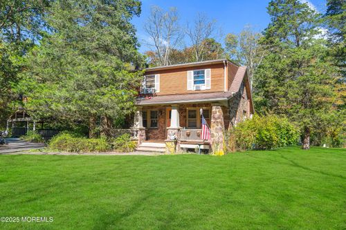 26 W Veterans Hwy, Jackson, NJ, 08527-3408 | Card Image