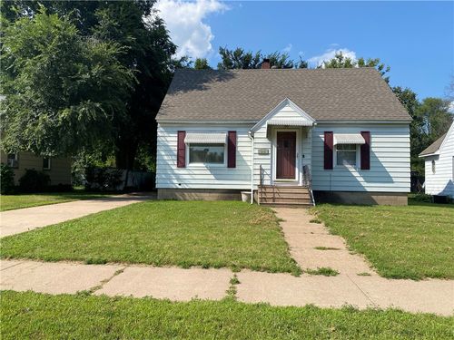316 Long St, Eau Claire, WI, 54703-1504 | Card Image