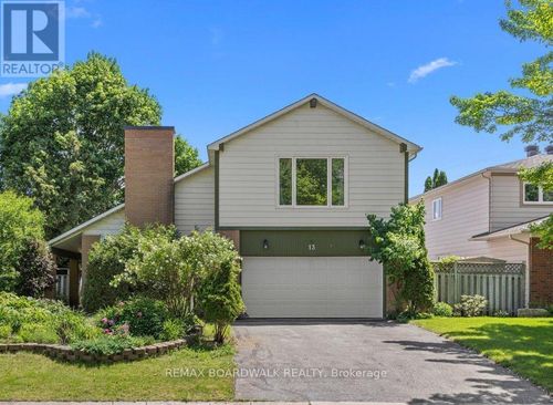 13 Pommel Cres, Kanata, ON, K2M1A3 | Card Image