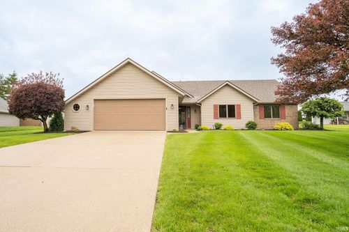 319 Greenbriar Dr, Bluffton, IN, 46714-1035 | Card Image