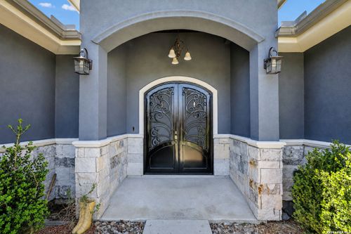 23007 Dream View Dr, Elmendorf, TX, 78112 | Card Image