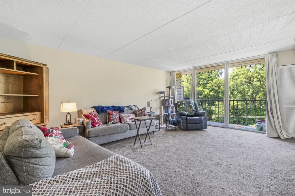 Residential Lease in CHERRY HILL 3